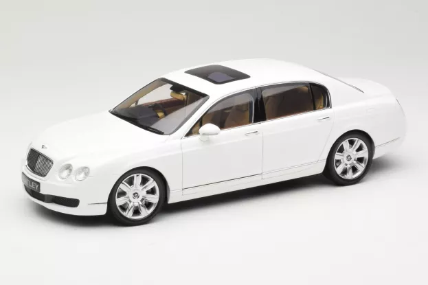 Minichamps Bentley Continental Flying Spur 2005 1:18 100139461